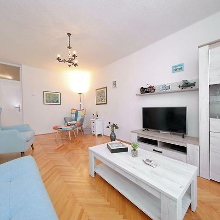 Apartman Lana In City Centre With Garage Zadar Exterior foto