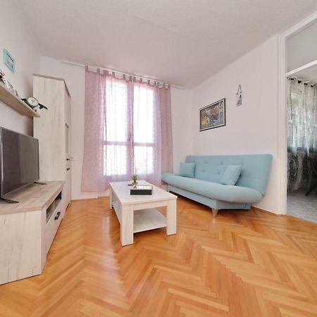 Apartman Lana In City Centre With Garage Zadar Exterior foto