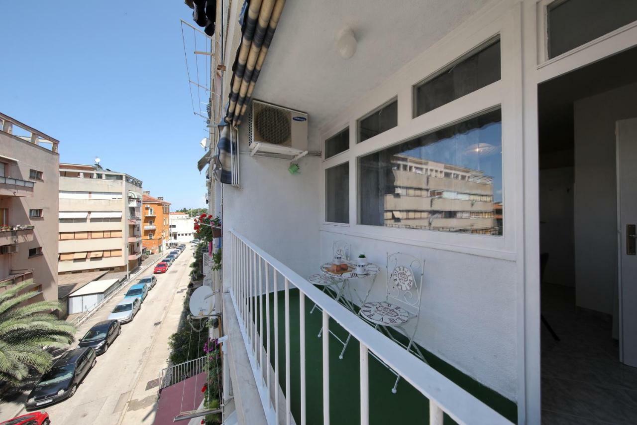 Apartman Lana In City Centre With Garage Zadar Exterior foto